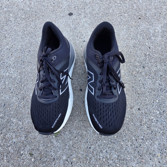 New Balance Fresh Foam 1540 X Rollbar Black and White Sneaker Women Size 10B - Picture 4 of 16